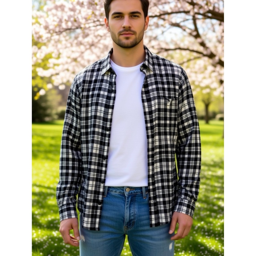 Men's LL Bean black & white plaid flannel long sleeve shirt size Large, ex. cond